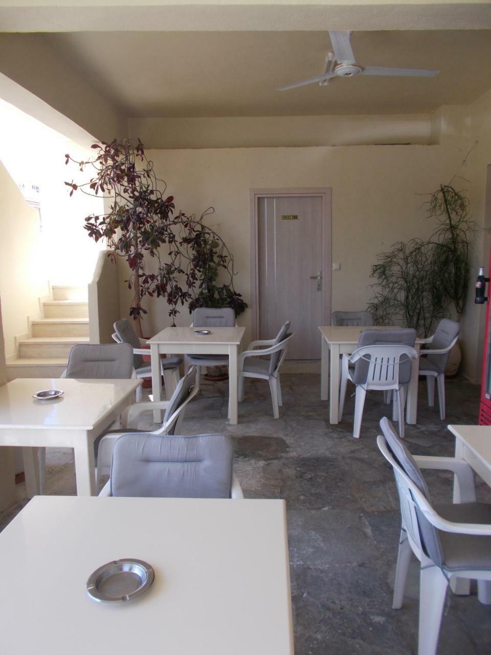 Knossos Hotel Каламакі Екстер'єр фото